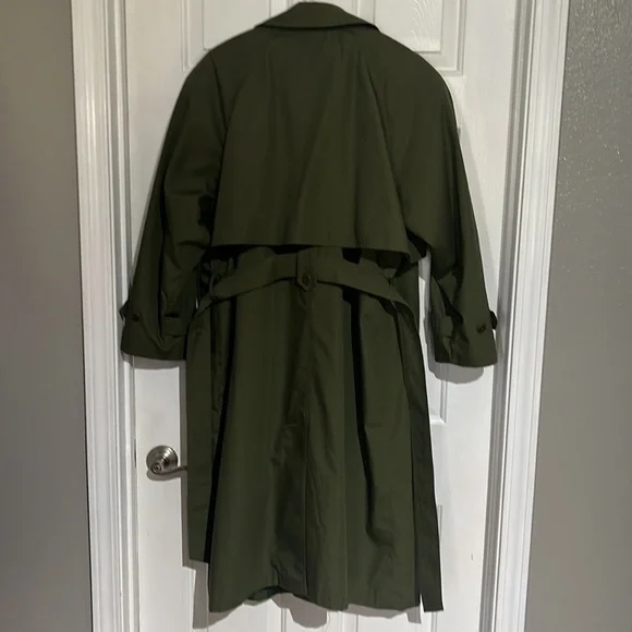 Vintage women’s trenchcoat with removable lining - Picture 4 of 8